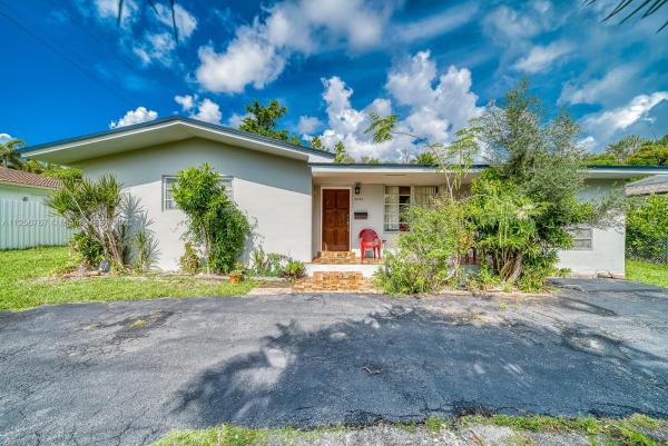 Westerfield Manor, 4256 SW 57th Ave, South Miami, Florida 33155, image 1