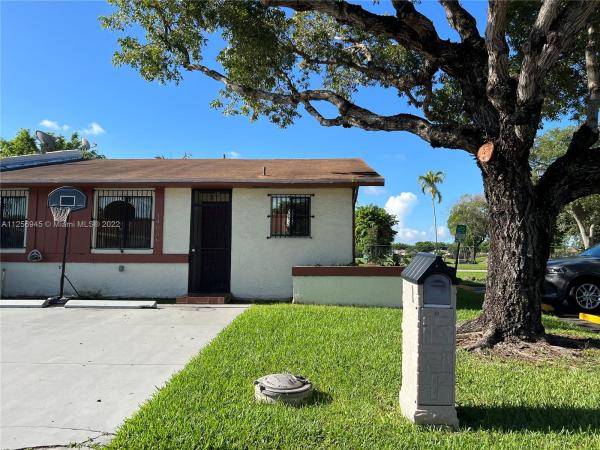 Evergreen Homes Villas, 14056 SW 57th Ter 0, Kendale Lakes, Florida 33183, image 1