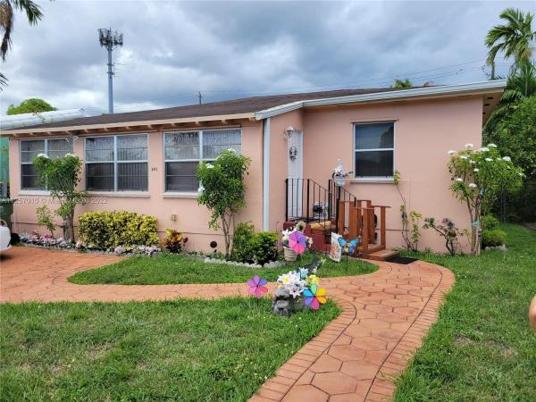 Holleman Manor, 541 SE 1st St, Hialeah, Florida 33010, image 1