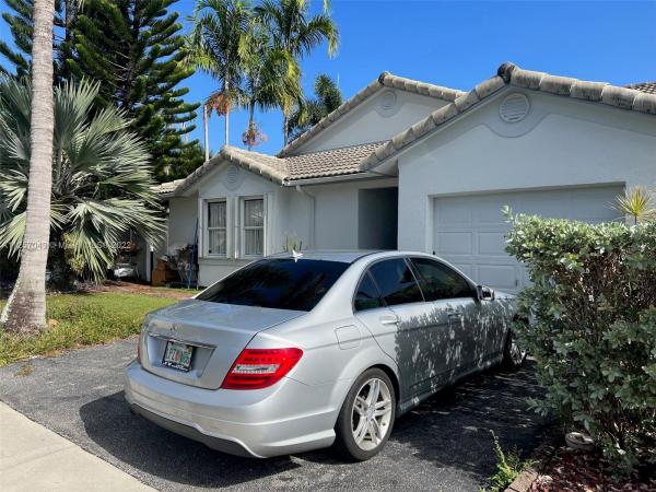 Las Palmas At Davie, 7896 NW 36th Ct, Davie, Florida 33024, image 1