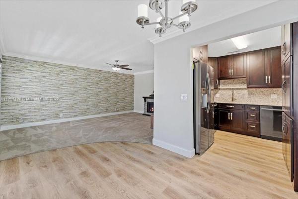 Farnham, 301 Farnham M, Deerfield Beach, Florida 33442, image 2