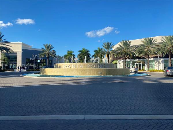 Palm Village Club, 500 NE 2nd St #315, Dania Beach, Florida 33004, image 1