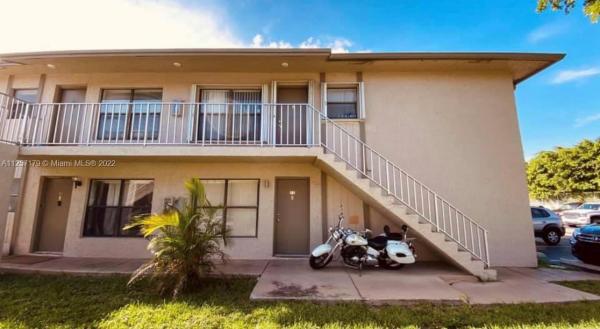 Rozland, 15354 Sunset Dr #31-11, Kendall West, Florida 33193, image 1