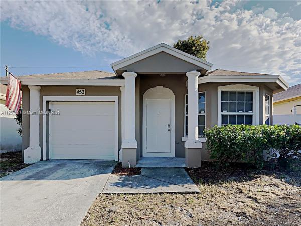 Hawks Landing, 452 Circle Dr S, Boynton Beach, Florida 33435, image 1
