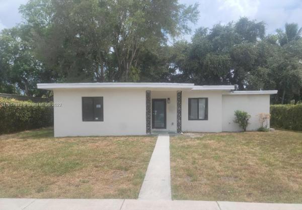 Brian Manors, 840 NE 143rd St, North Miami, Florida 33161, image 1