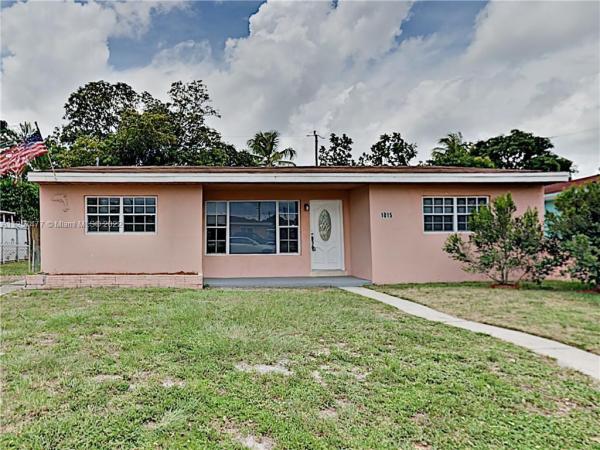 Mansionette Homes, 1015 NW 130th St, North Miami, Florida 33168, image 1