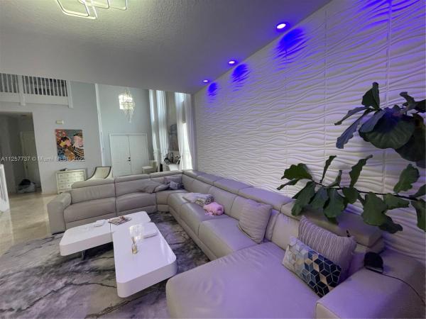 Mahogany Bend At Walnut Creek, Pembroke Pines, Florida 33024, image 1