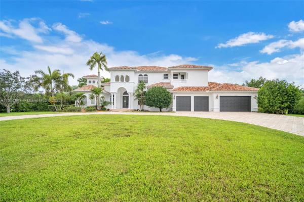 Sunshine Ranches, 12850 Hunters Pt, Southwest Ranches, Florida 33330, image 2