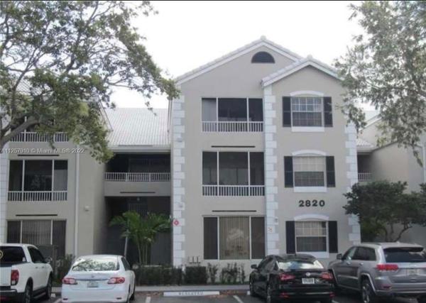 LakeView Club, 2820 N Oakland Forest Dr #304, Oakland Park, Florida 33309, image 1