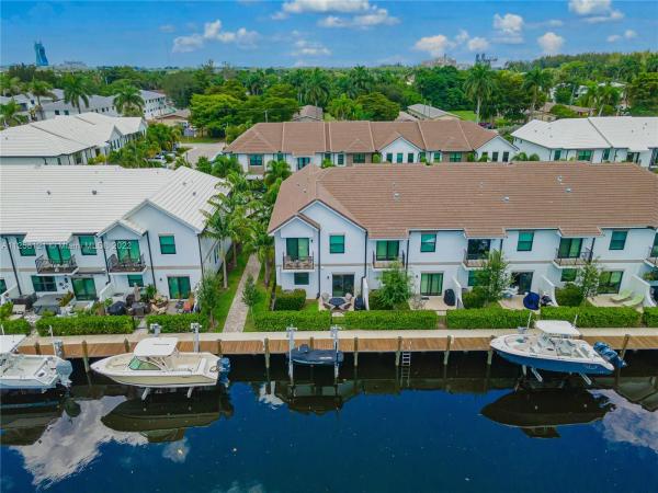Aqua Bella, 4516 E Aqua Bella Ln, Dania Beach, Florida 33312, image 1
