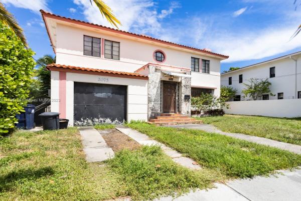 Sunset Lake, 2075 N Bay Rd, Miami Beach, Florida 33140, image 1