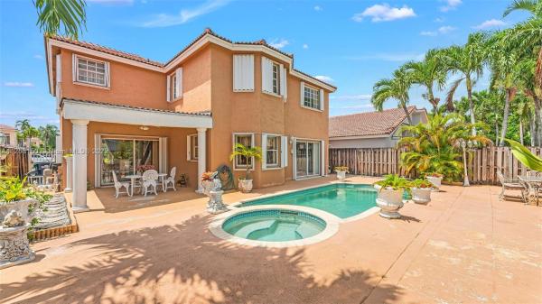 The Mansions, 16461 SW 100th Ter, The Hammocks, Florida 33196, image 2