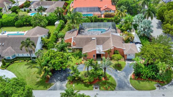 Sunrise Heights, 10120 SW 141st St, Kendall, Florida 33176, image 2