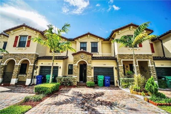 Artesa At Coco Palm Estates, 11414 SW 252nd Ter, Princeton, Florida 33032, image 1