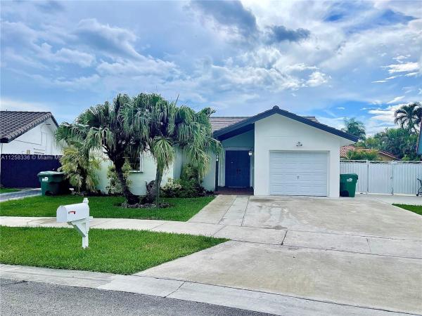 Munne Royal Homes, 9822 SW 145th Ct, The Hammocks, Florida 33186, image 1