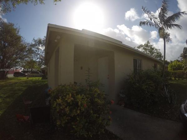 Homestead No HOA, 305 SW 6th Ter, Homestead, Florida 33030, image 1