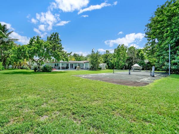Royal Palm Manor, 7225 SW 76th St, Glenvar Heights, Florida 33143, image 2