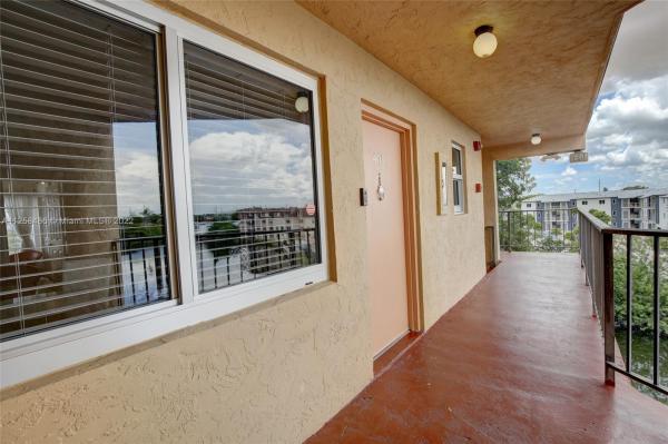 Regency Cove, 7105 W 13th Ave #405, Hialeah, Florida 33014, image 1