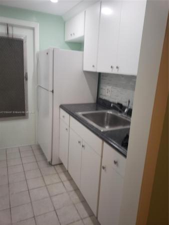 Bowling Green, 5480 NW 11th St #103, Plantation, Florida 33313, image 1