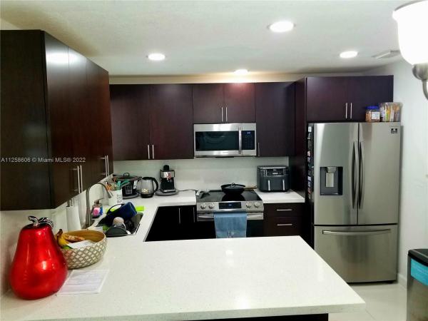 Radio Heights, 2310 NW 172nd Ter, Miami Gardens, Florida 33056, image 2