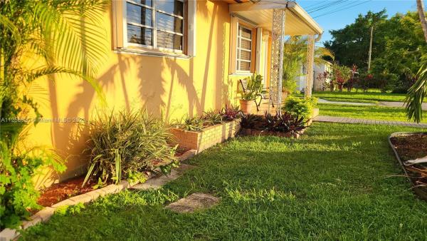 Coral Villas, 3031 SW 64th Ave, Coral Terrace, Florida 33155, image 1