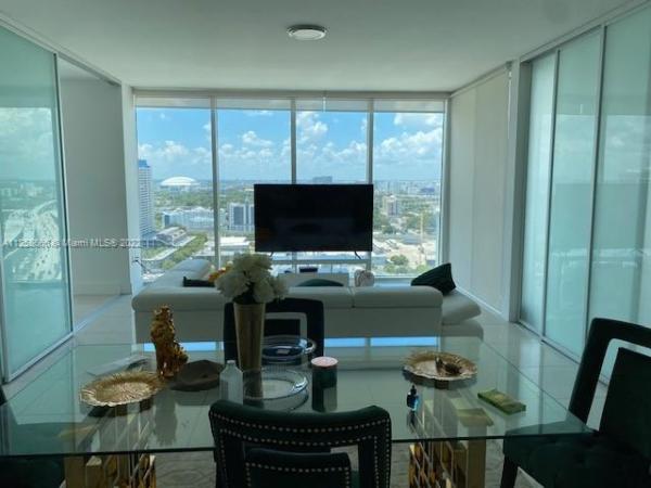 Ten Museum Park Residential, 1040 Biscayne Blvd #2306, Miami, Florida 33132, image 2