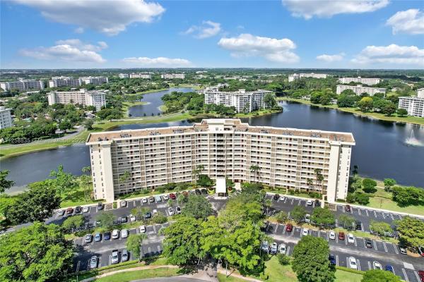 Palm-Aire Country Club 52, 3095 N Course Dr #106, Pompano Beach, Florida 33069, image 1