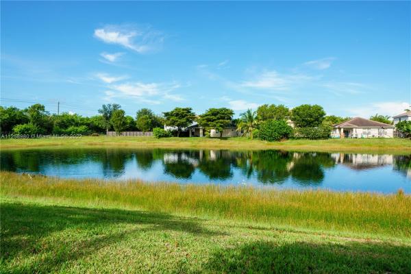 Martinique At Oasis, 730 SE 32nd Ave, Homestead, Florida 33033, image 1
