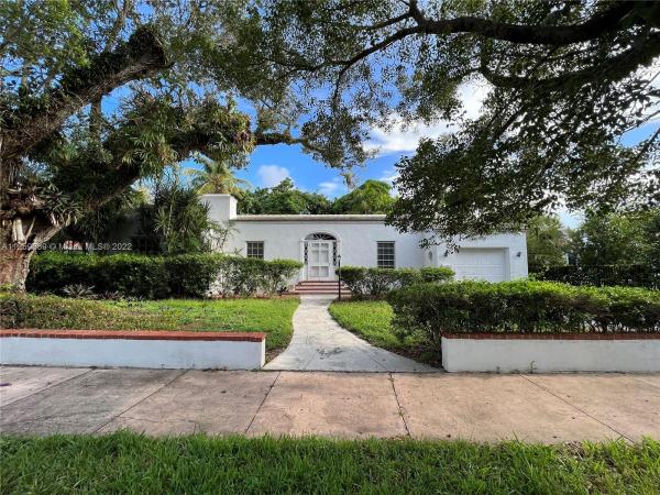 Coral Gables Country Club, 932 Roderigo Ave, Coral Gables, Florida 33134, image 2