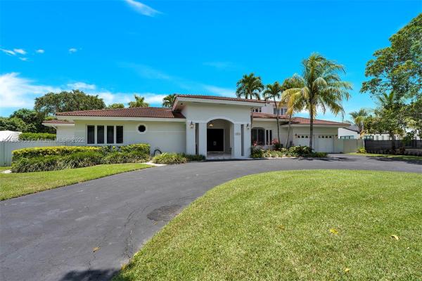 Sun Grove Estates, 8940 SW 118th St, Kendall, Florida 33176, image 2