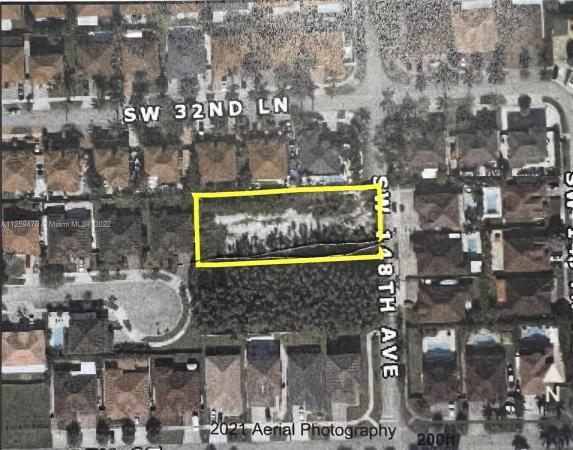 148 Ave 32nd Ln, Unincorporated Dade County, Florida 33185, image 2