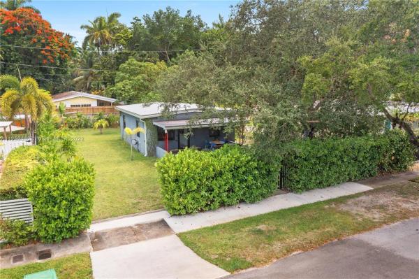 Kingsway, 3810 Charles Ter, Miami, Florida 33133, image 1