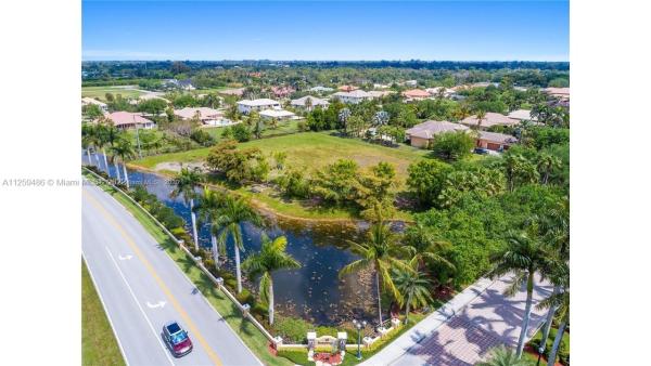Stonebrook Estates, 12981 Kapok Ln, Davie, Florida 33330, image 2