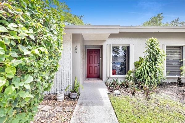Pines West, 3098 S Oakland Forest Dr #1503, Oakland Park, Florida 33309, image 1