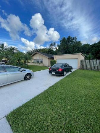 Lakewood East, 4962 NW 6th St, Coconut Creek, Florida 33063, image 1