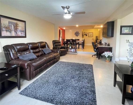 International Village At Inverrary, 3710 Inverrary Dr #2L, Lauderhill, Florida 33319, image 1