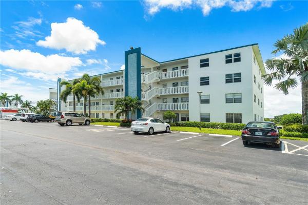 Exeter At Century Village, 1058 Exeter D, Boca Raton, Florida 33434, image 2