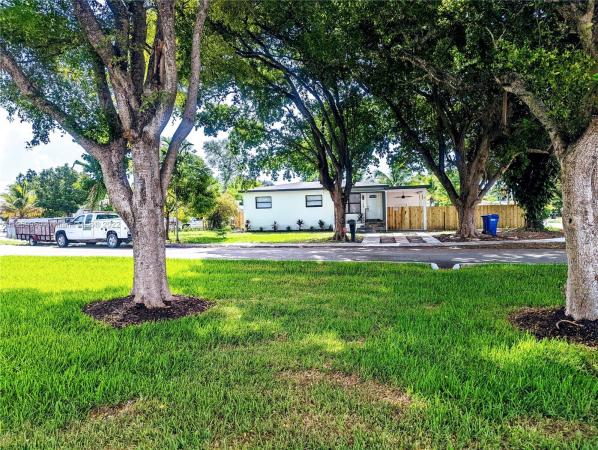 Fleeman Heights, 1158 NE 158th St, North Miami Beach, Florida 33162, image 1