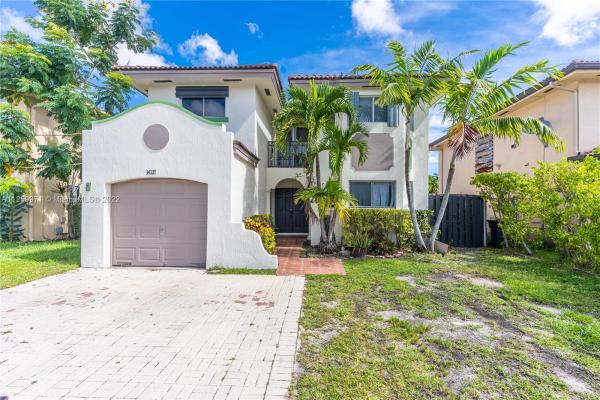Laguna Ponds, 14137 SW 164th Ter, Richmond West, Florida 33177, image 2