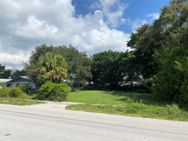 Henry Ford, 811 NW 69th St, Miami, Florida 33150, image 1