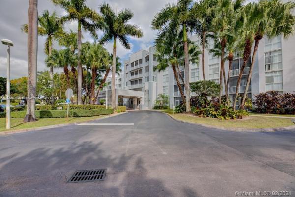 Doral House, 9725 NW 52nd St #302, Doral, Florida 33178, image 1