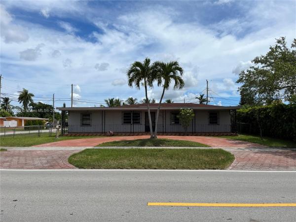 Westwood Lakes Residential, 4805 SW 112th Ave, Westwood Lakes, Florida 33165, image 2