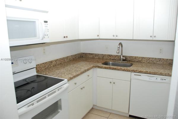 Doral Gardens 2, 4800 NW 79th Ave #305, Doral, Florida 33166, image 2