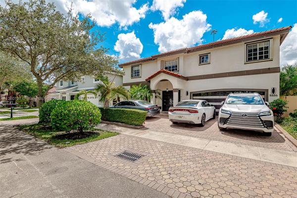 Lakes On The Green Glynn West, 8886 NW 187th St, Hialeah, Florida 33018, image 1
