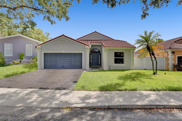 Blue Ridge, 14100 Richwood Pl, Davie, Florida 33325, image 2