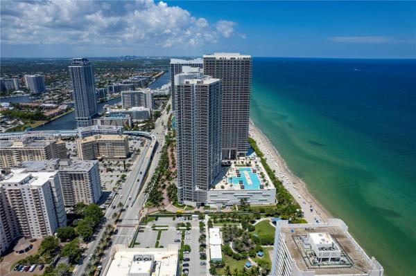 Beach Club 1, 1850 S Ocean Dr #2703, Hallandale Beach, Florida 33009, image 2