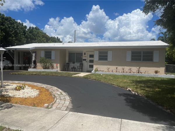 Pompano Estates, 2790 NE 2nd Ave, Pompano Beach, Florida 33064, image 1