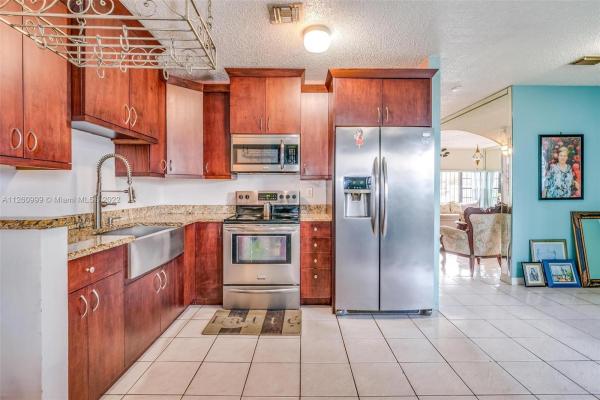 Hialeah Gardens No HOA, 12770 NW 104th Ave, Hialeah Gardens, Florida 33018, image 1