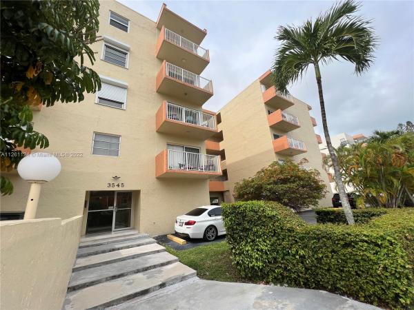 La Canadienne, 3545 NE 167th St #302, North Miami Beach, Florida 33160, image 1