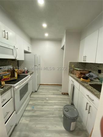 Laguna Club East, 210 NW 107th Ave #206, Fountainebleau, Florida 33172, image 1